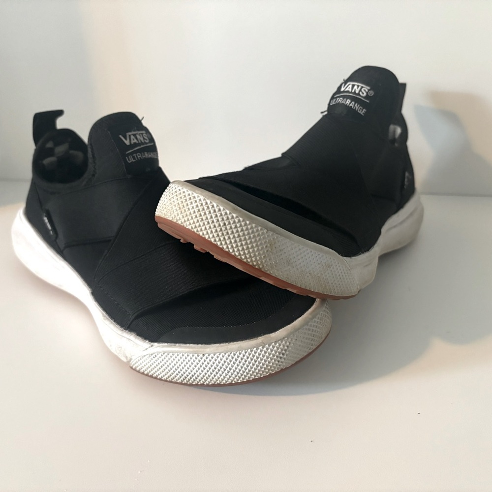 Vans ultra range size 6